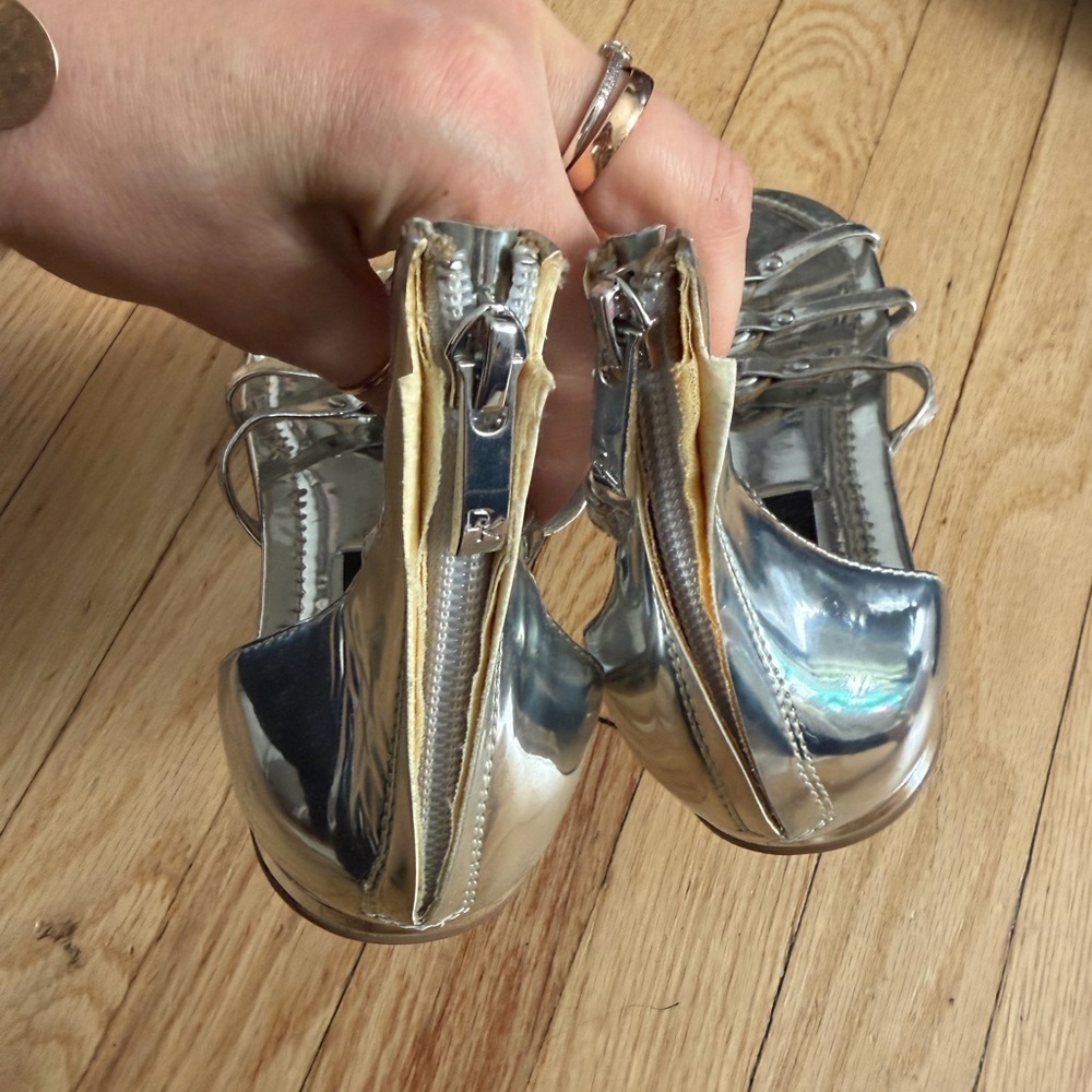 Donna Karan Kara Sandals - Picture 4 of 7